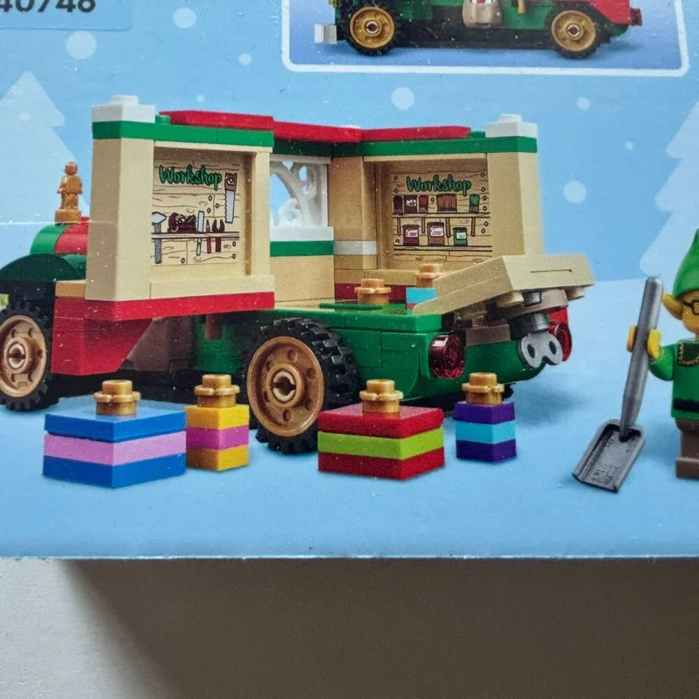 NEW Lego Santa's Delivery Truck Set #40746 - 224 Pieces - Picture 8 of 9